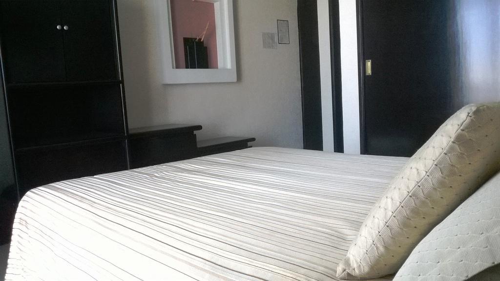 Hotel Mary Celaya  Chambre photo