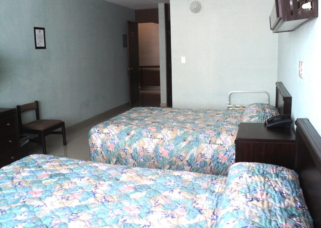 Hotel Mary Celaya  Chambre photo