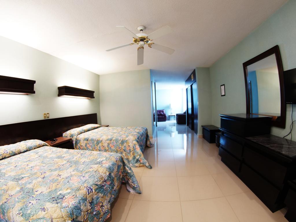 Hotel Mary Celaya  Extérieur photo