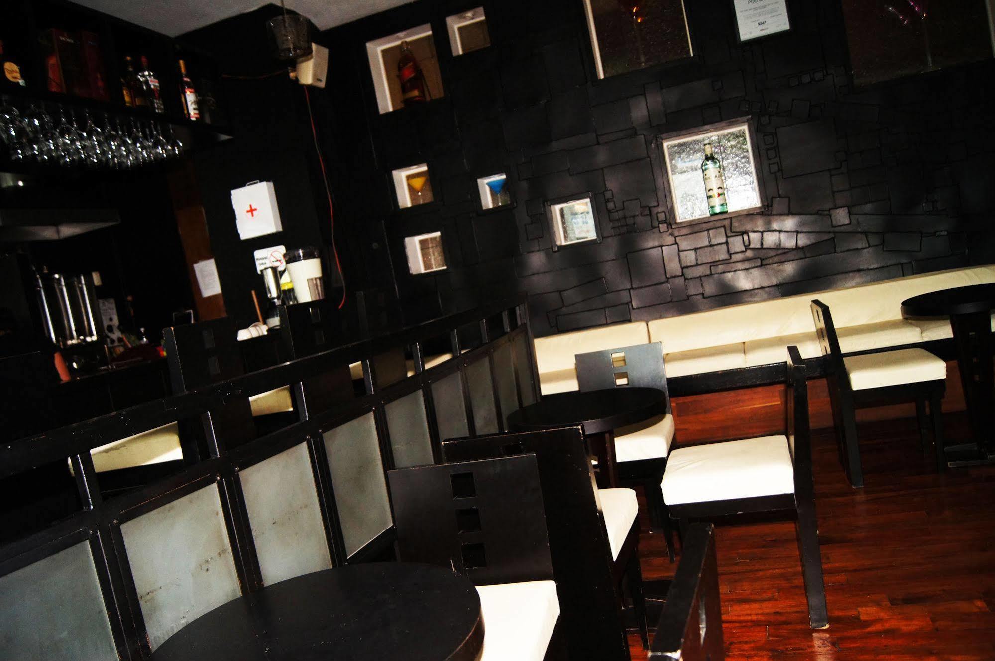 Hotel Mary Celaya  Extérieur photo
